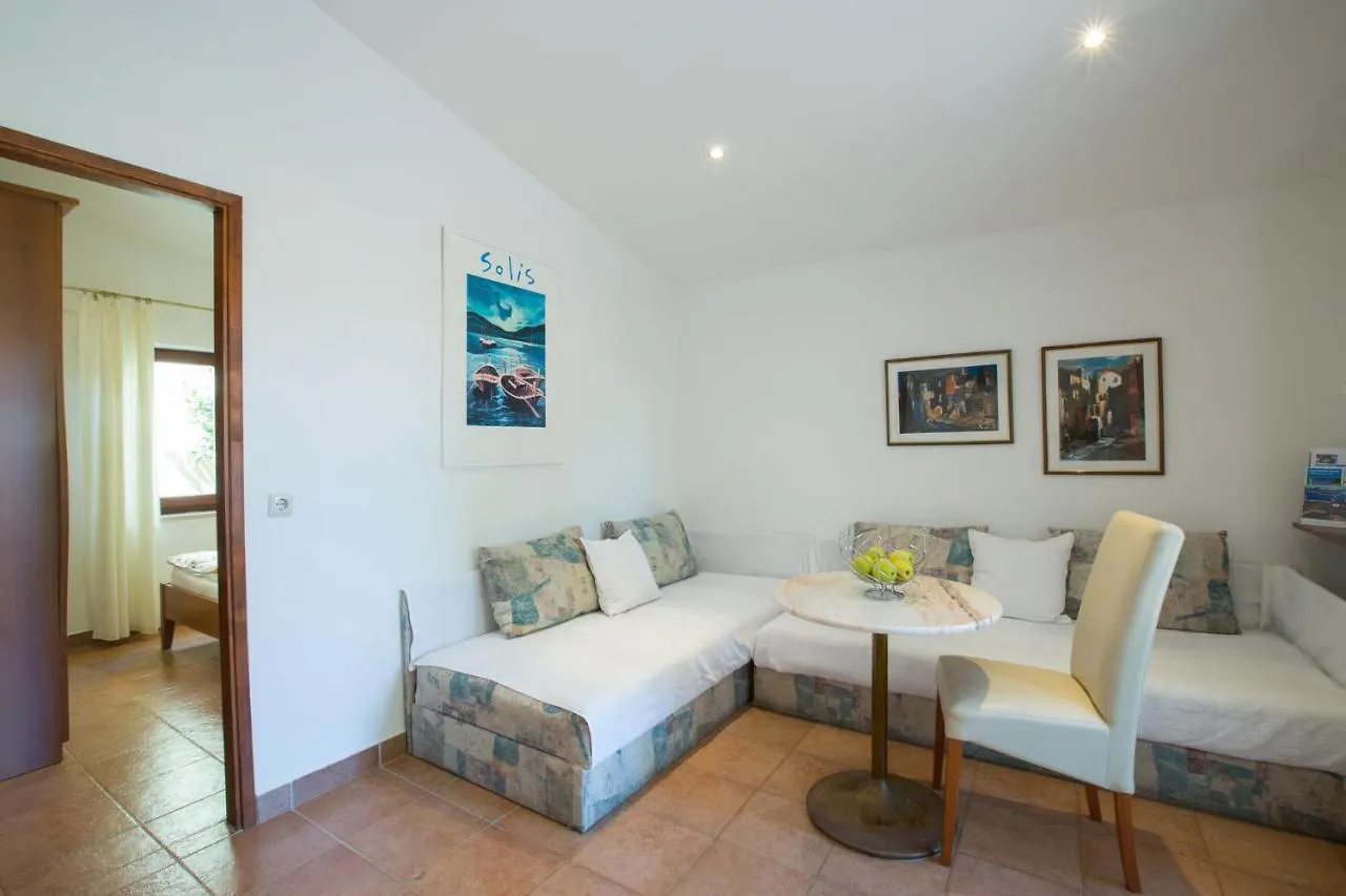 Giardino Laura Apartment Moscenicka Draga Croatia