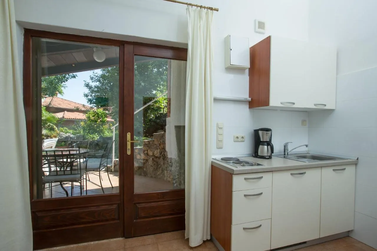Giardino Laura Apartment Moscenicka Draga