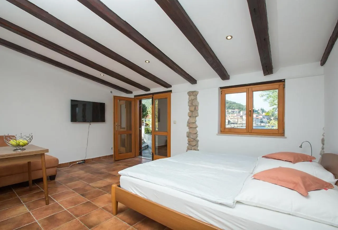 Giardino Laura Apartment Moscenicka Draga